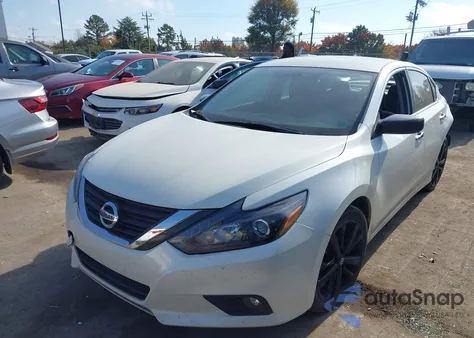 2017 Nissan Altima 2.5 Sr z USA, uszkodzony, nr VIN 1N4AL3AP8HC228563